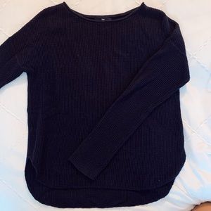 Gap navy sweater